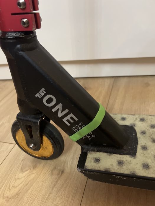 Самокат универсал трюковой