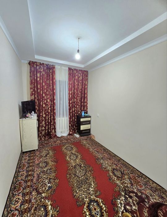 Ахмад-Югнакий Продается квартира 2/1/5 балкон 2х6