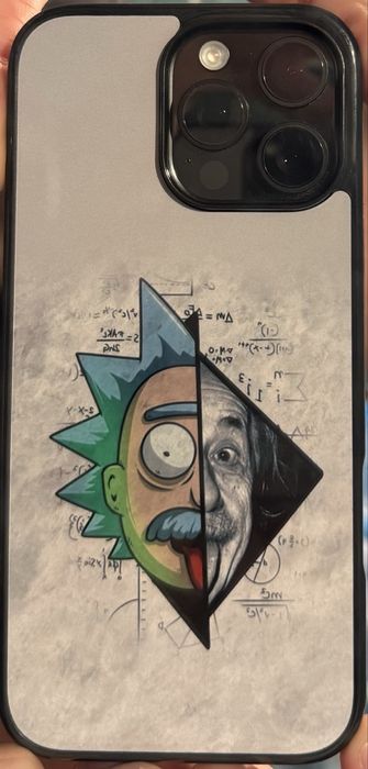 Продам чехол на айфон 16 про макс