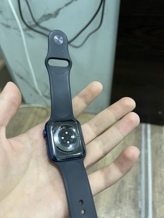 Продаю свой Apple Watch6