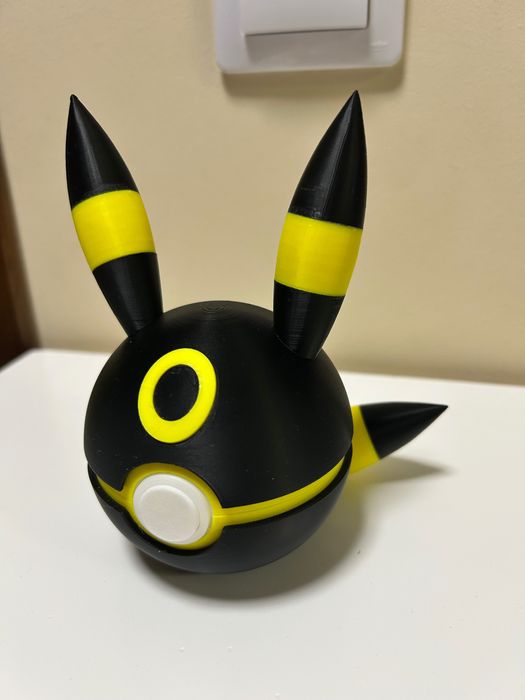 Pokeball Chibi Umbreon