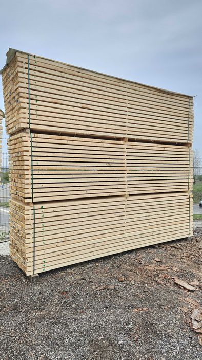 Дървен матриал просъхнал на атмосферни условия