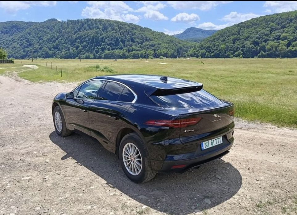 Jaguar I-Pace JAGUAR I-PACE – Acest SUV electric din 2018 impresionează prin design