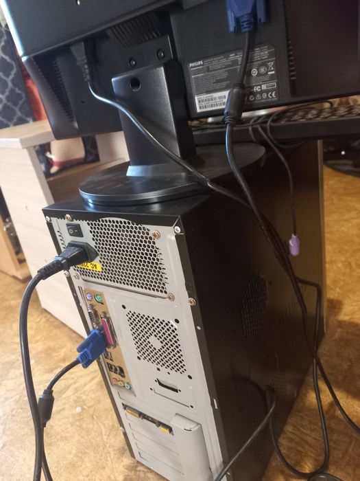 Продам компьютер на запчасти