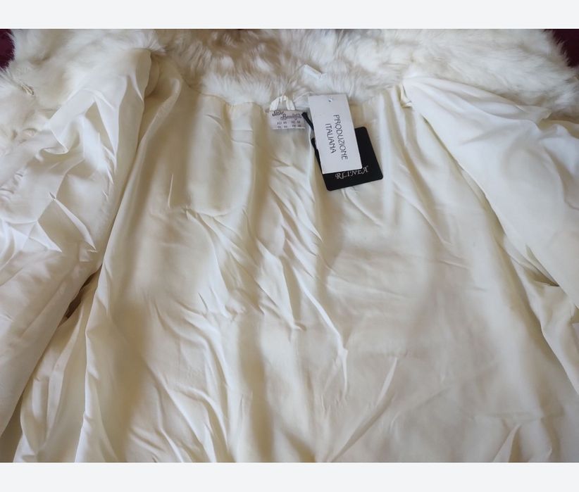 HAINĂ de blană ecologică,made in Italy.Noua.