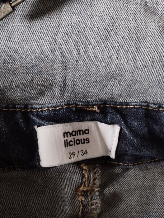 Гащеризони, дънки и блузи за бременни