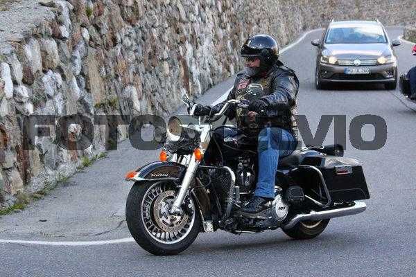 De vanzare Harley Davidson Road King FLHR din 2012