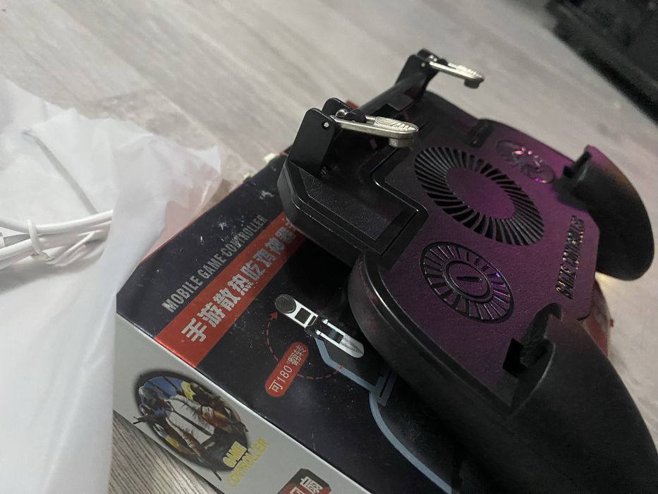 Джостик для телефона PUBG sr