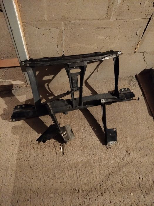 Продам телевизор на Ауди 80