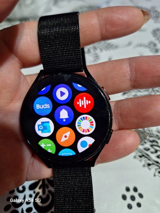 Samsung watch 5 работи перфектно