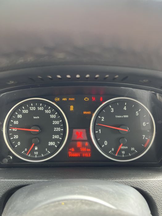 Vand x5  din 2008  doar vand