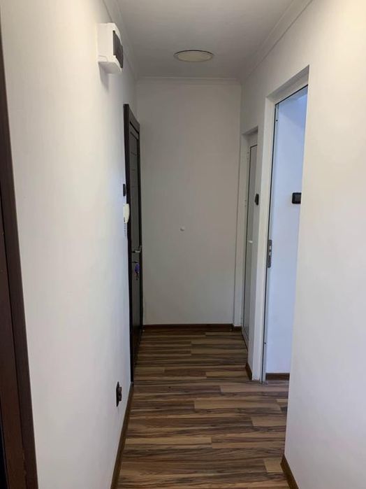 Дава се под наем Четиристаен апартамент в София, Център - 100 кв.м за 899 € - Снимка #8