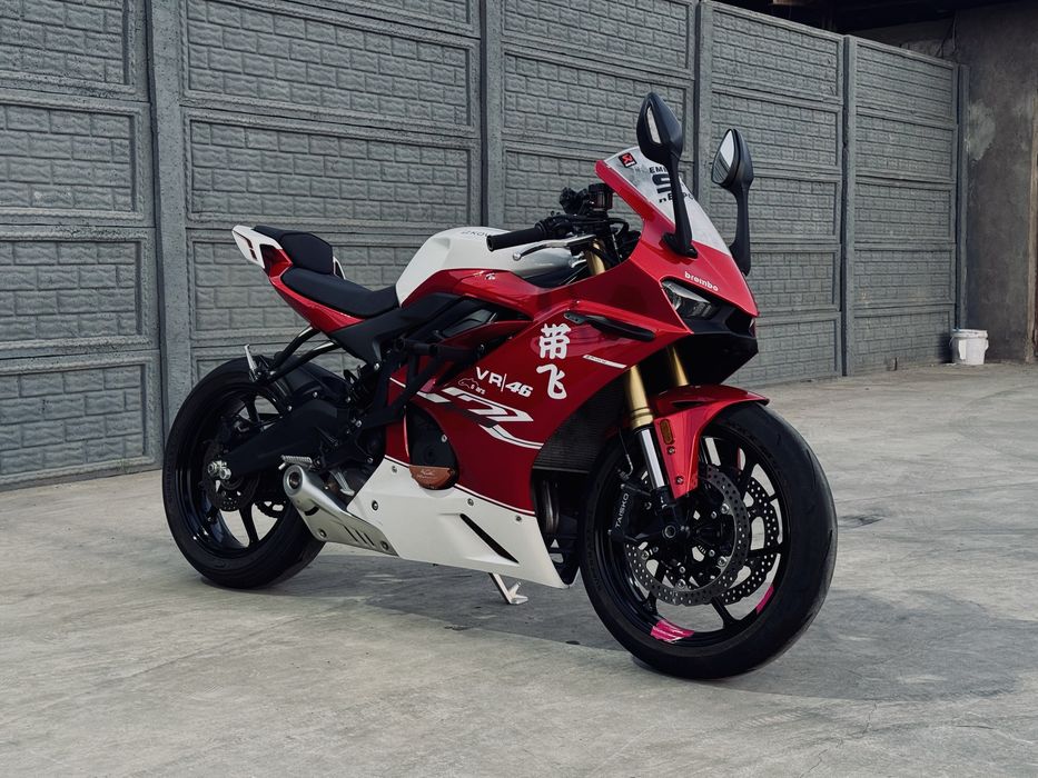 Sportbike Kove 450RR