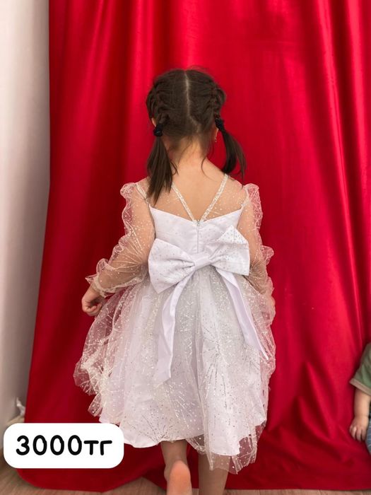 Продам детский платье