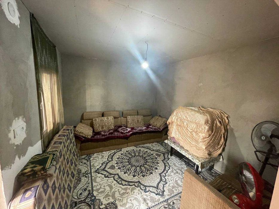 Toytepada uy sotiladi Nurafshon shahar 3 sotix + uyi bilan