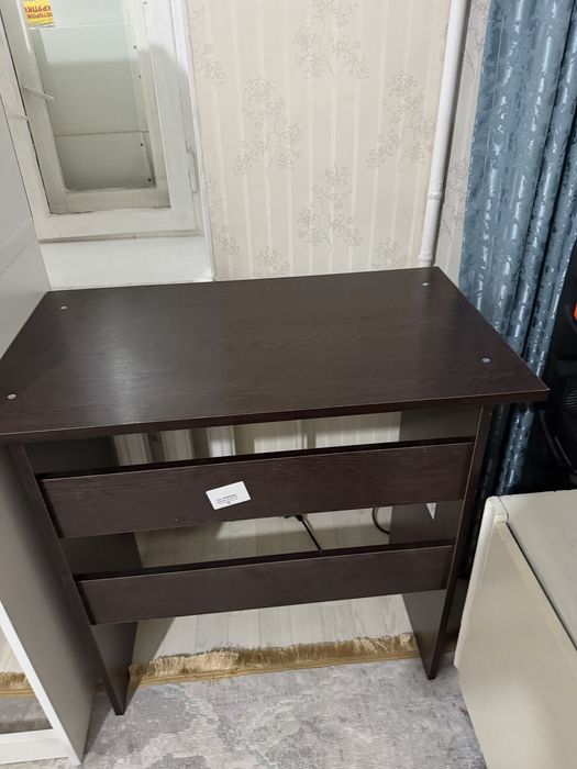 Продается новый письменный стол