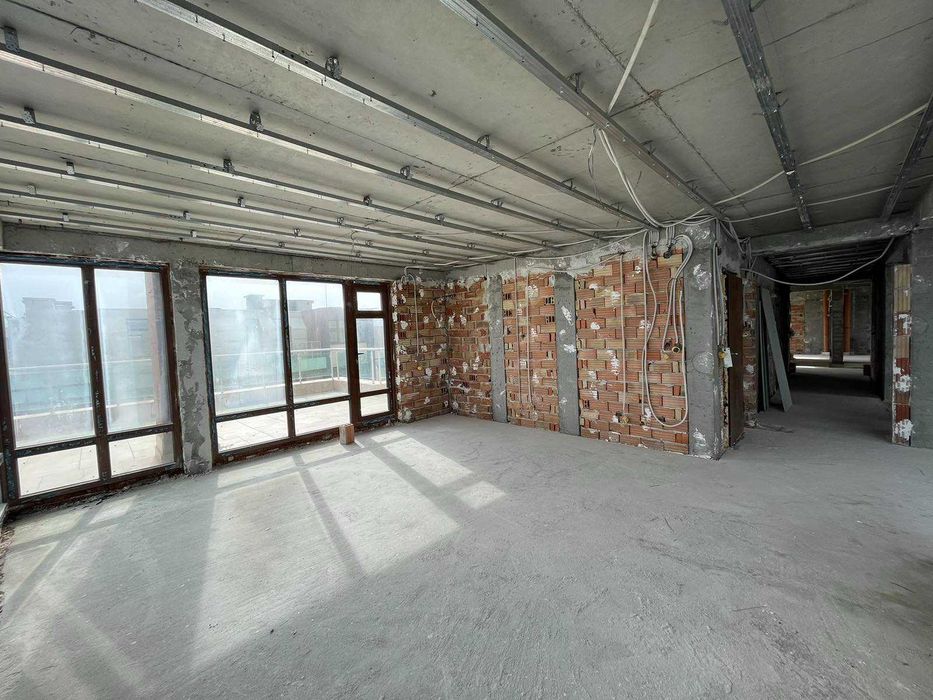 Продава се Многостаен апартамент в Поморие - 276 кв.м за 259 €/кв.м - Снимка #10