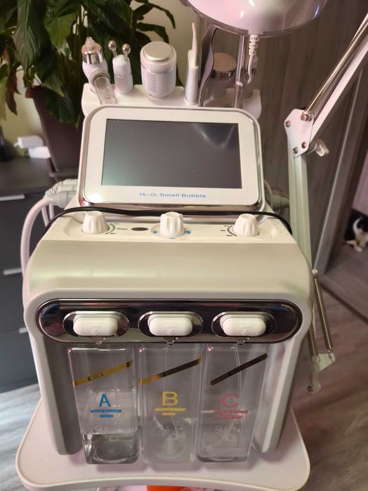 Aparat cosmetic profesional H2-O Small Bubble multifuncțional + mască LED. Pret 1200 lei