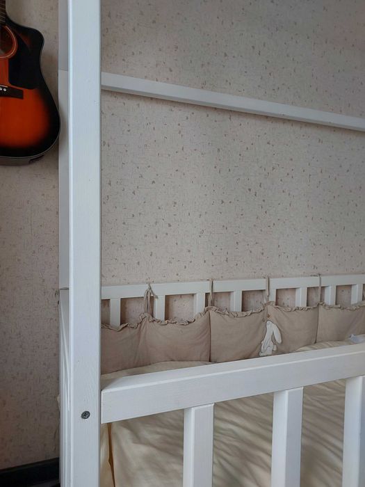 Продаётся детская кровать с матрасом