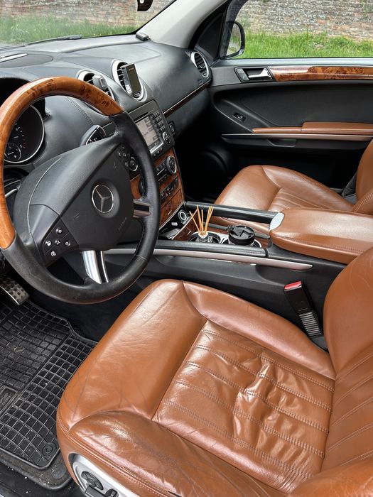 Mercedes ML+platforma Gala Syriusz