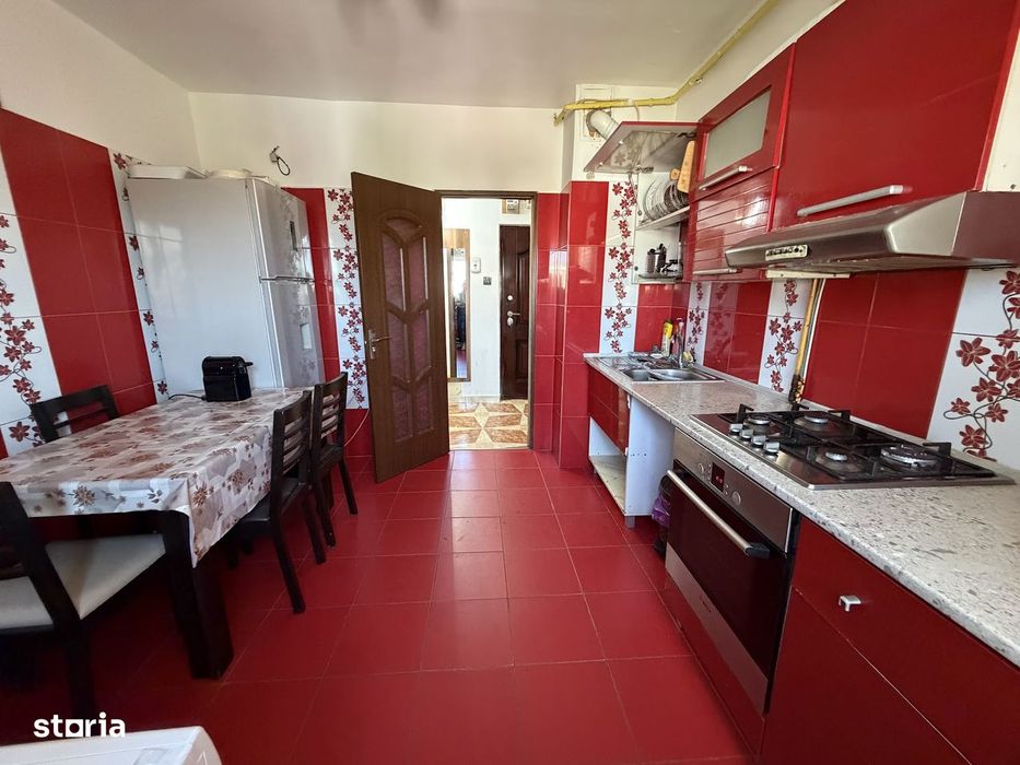 Apartament 2 camere, decomandat, zona Rusca