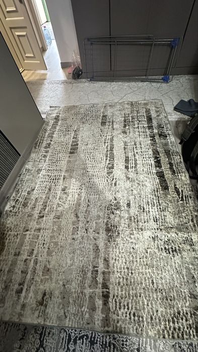 Продается хороший ковер