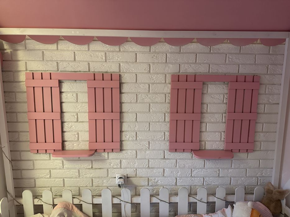 Детско легло Къща от масивна дървесина 120 см матрак