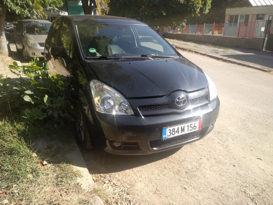 Тойота Корола версо 2.2 D-cat 177 коня само на части