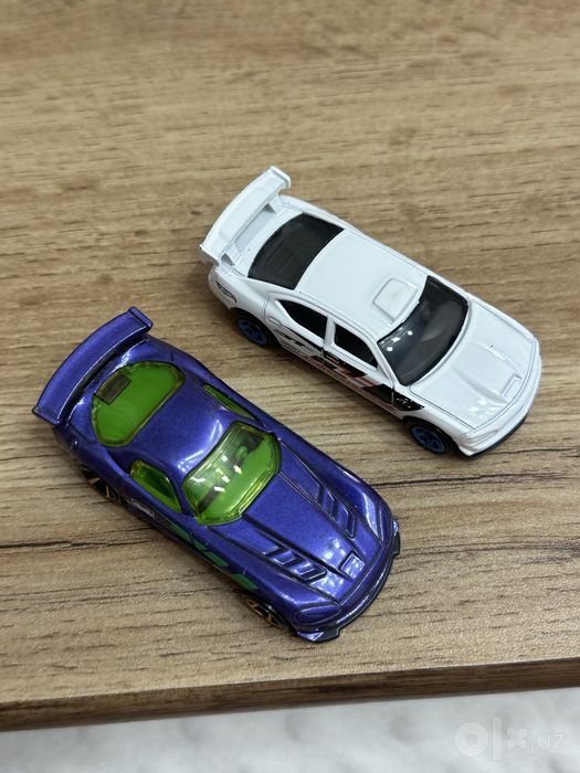 Набор из 5 машинок Hot Wheels