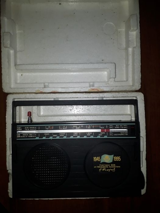 Радиоприемник раритетный