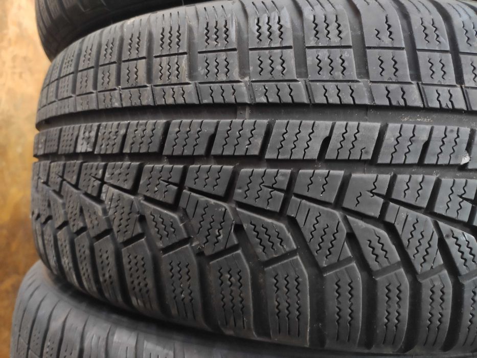 4бр Зимни гуми 205 55 17 - Hankook