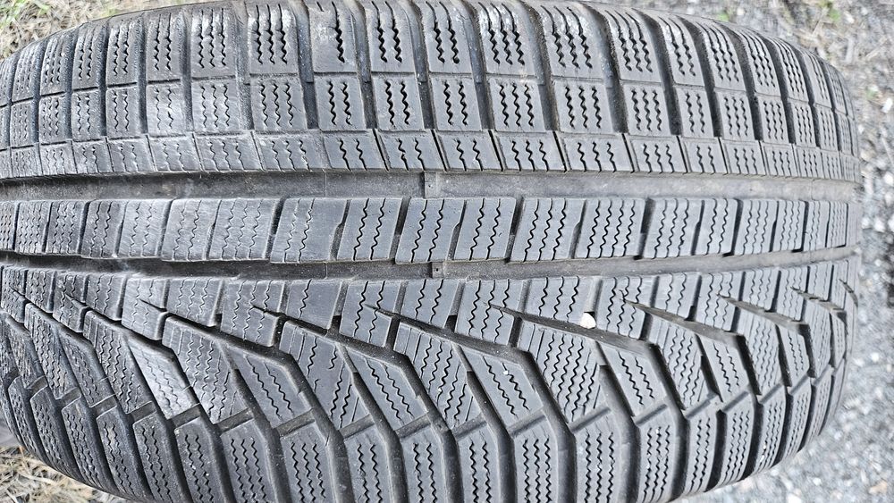 2бр гуми 245 40 19 ханкок