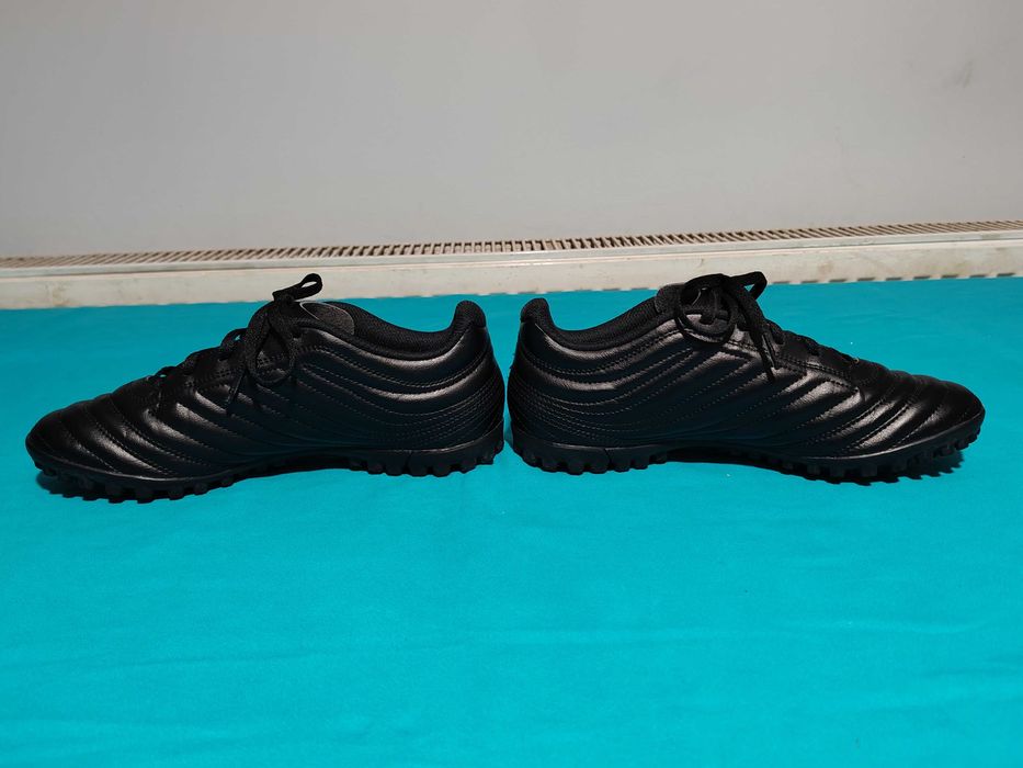 ADIDAS COPA adidasi fotbal teren sintetic, mărimea 40, interior 25 cm