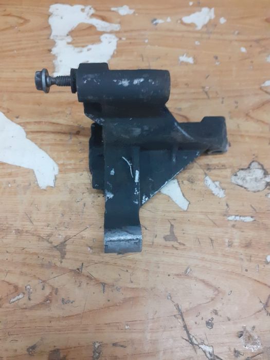 Генератор для автомобиля плюс крепление