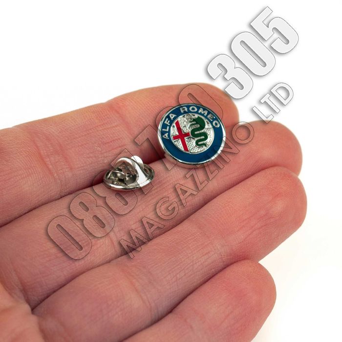 Подарък за собственик на Алфа Ромео Значка Брошка