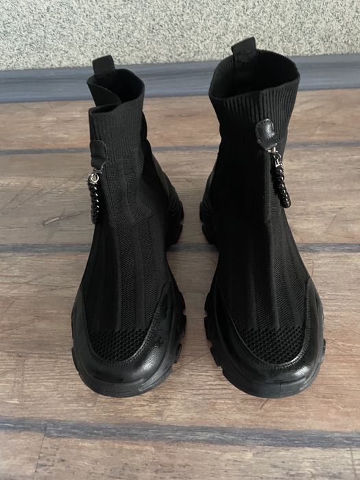 Дамски черни обувки