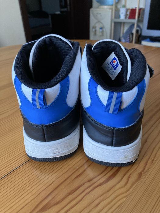 Детски боти Champion