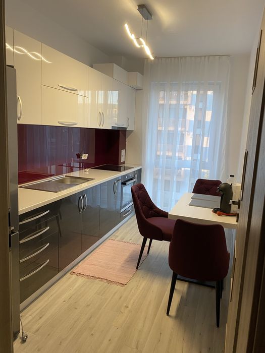 Inchiriez Apartament