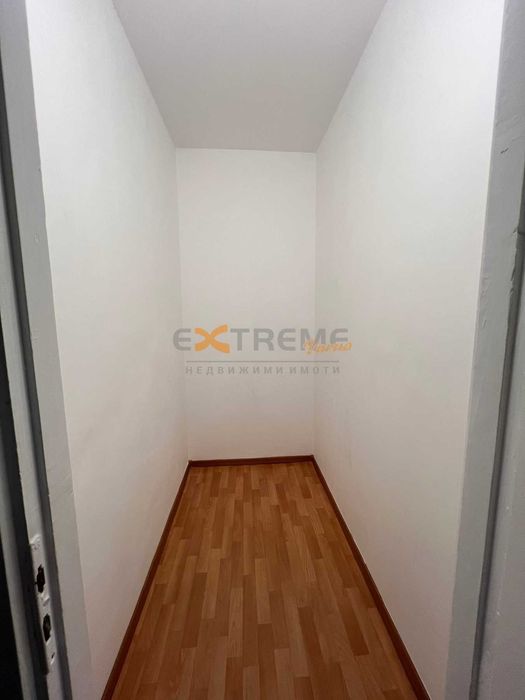 Продава се Тристаен апартамент в Варна, Базар Левски - 68 кв.м за 2927 €/кв.м - Снимка #6