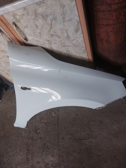 Крыло гранта фл белый цвет