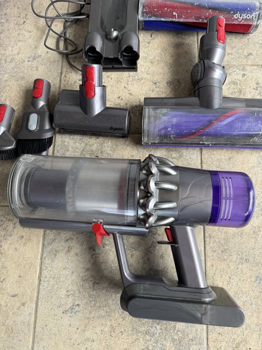 Aspirator Dyson V11 SV 17 full accesorii