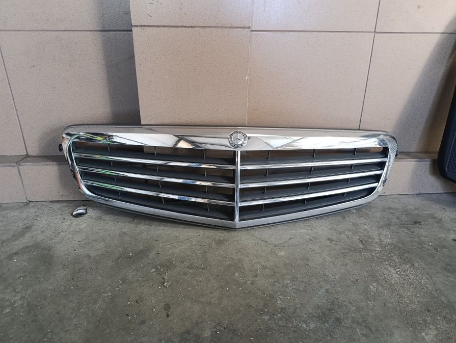 Решетка Mercedes W204