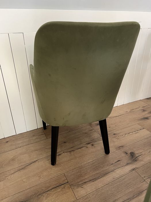 Продам стулья в кухню (6 шт)