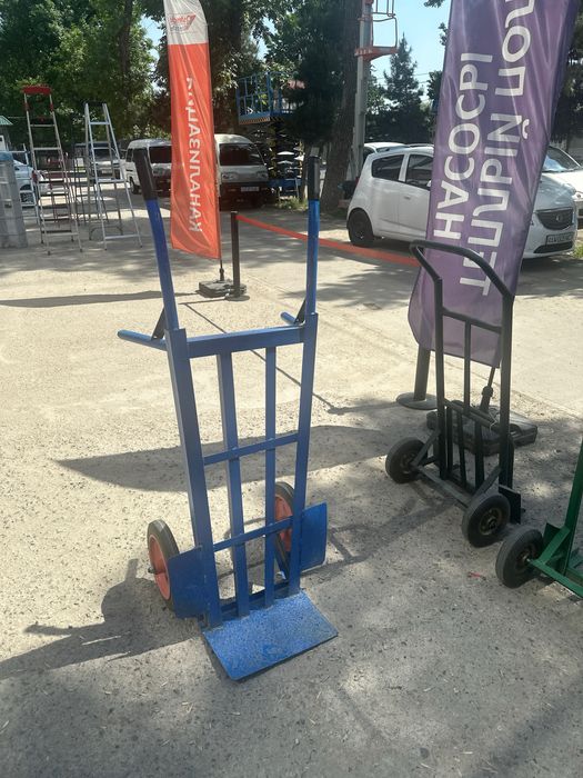 Телешка для строителства и садовая