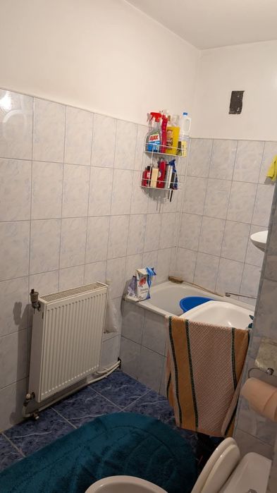 Proprieter inchiriez apartament cu o camera in Campia Turzii