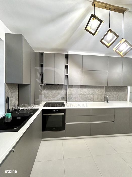 Apartament 3 camere de vanzare / Zona BMW / Floresti.