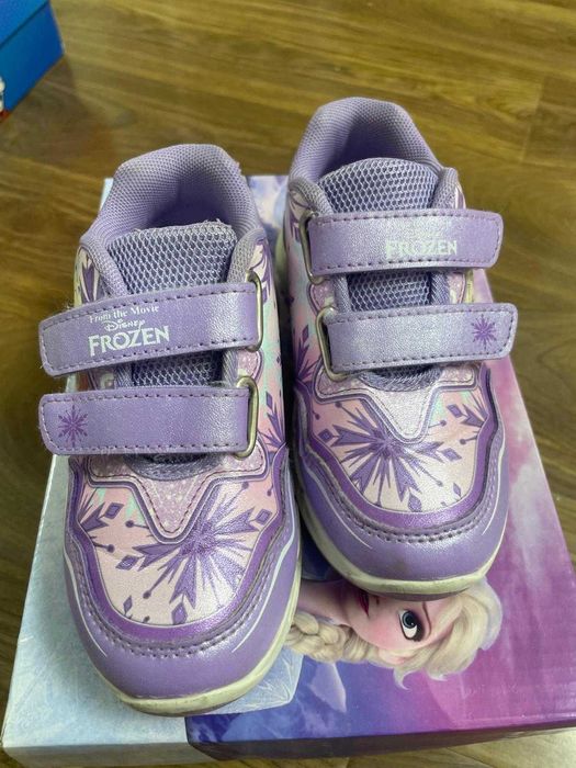 Adidași Frozen Masura 26