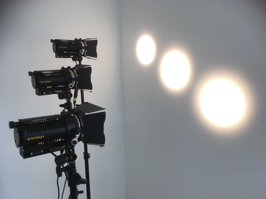 Професионално осветление за фото и видео заснемане на фирма Dedolight