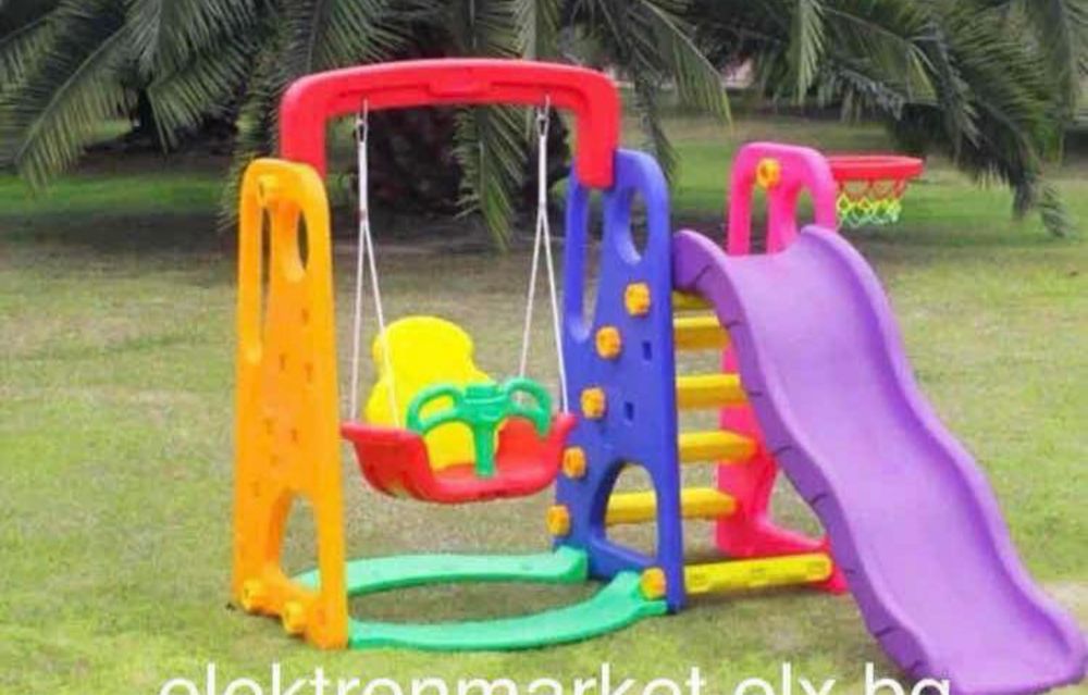 Пързалка и люлка