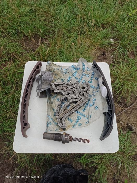 Цепь грм на Мерседес 124